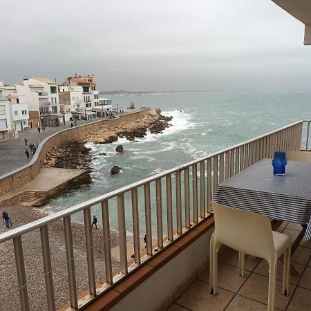 Port De'N Perris Apartment L'Escala Exterior photo